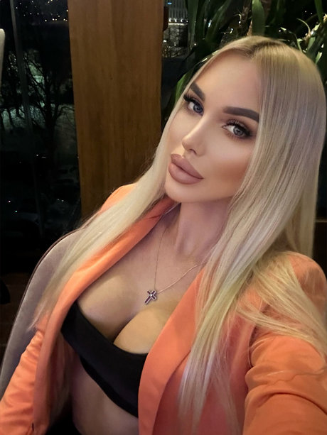 Sophie Adams beautiful model archive