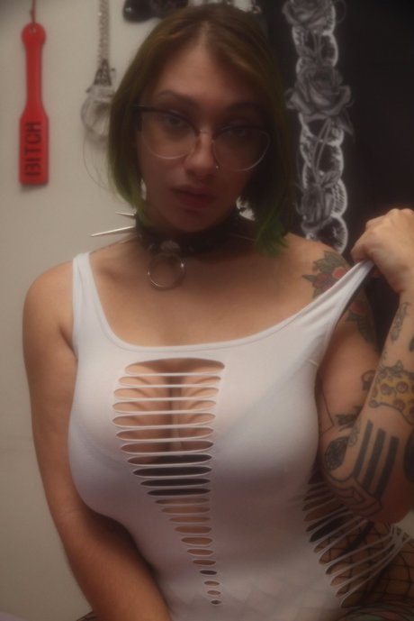 _Goddess Bats_ pornstar erotic image