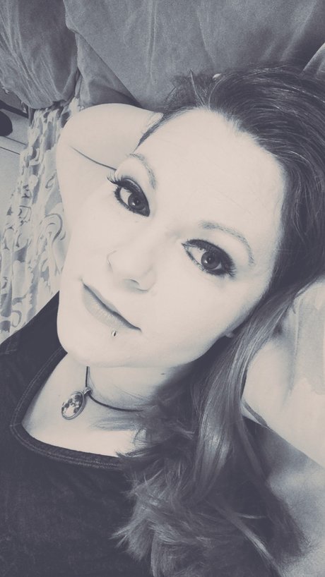 Alice Umbra sex actress pic