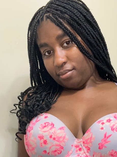 Olivia Lily Fox naked model picture