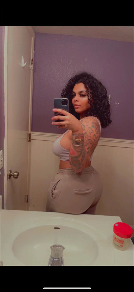 PAIDTAYYY sexy pornstar images