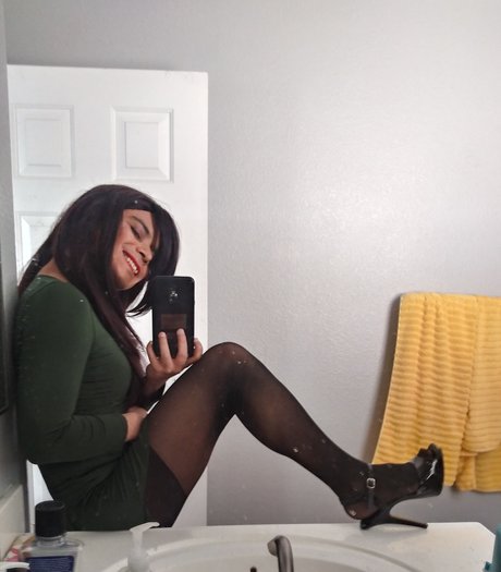 al legs21 sexy model img