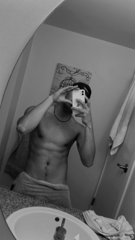 Adan art actress image