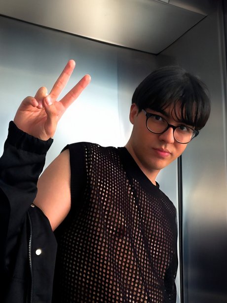 Onlyfans boy star nudes image