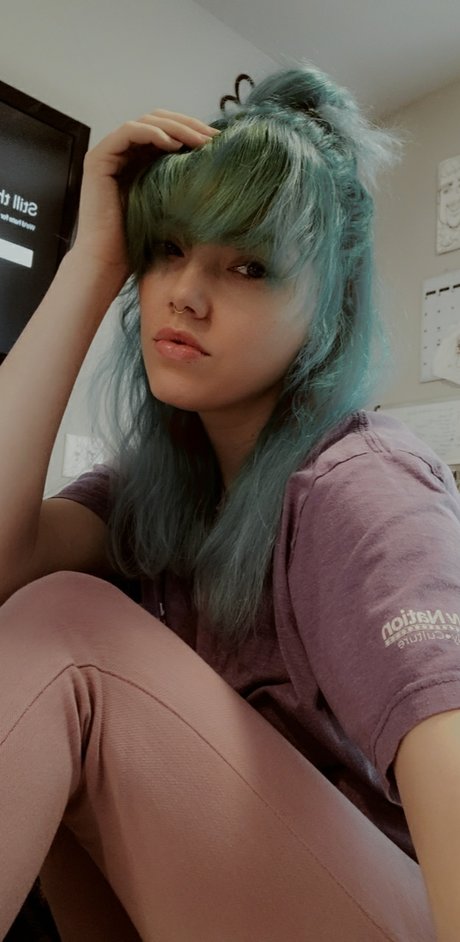 YourFavHrnyNomads star pornographic picture