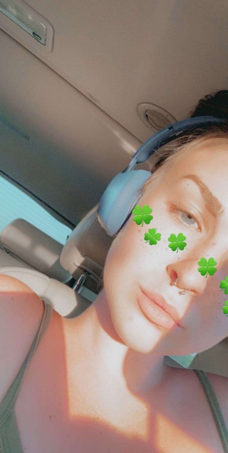 Ajlovehouse erotic pornstar img