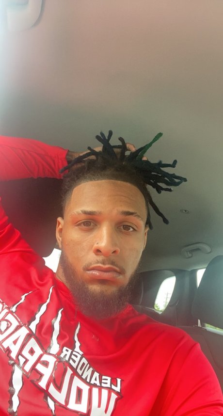 AjDaFreak star naked photo