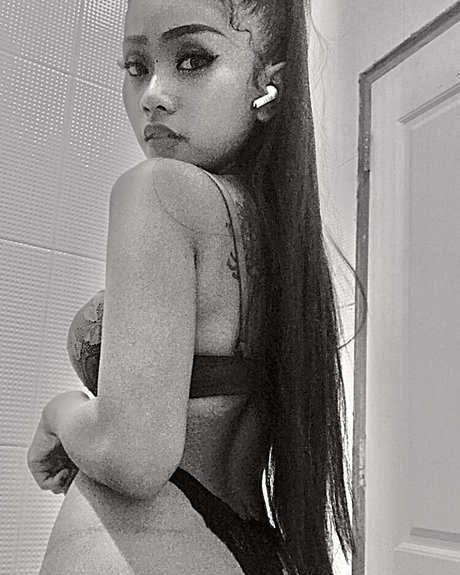 Vichunee s free actress galleries