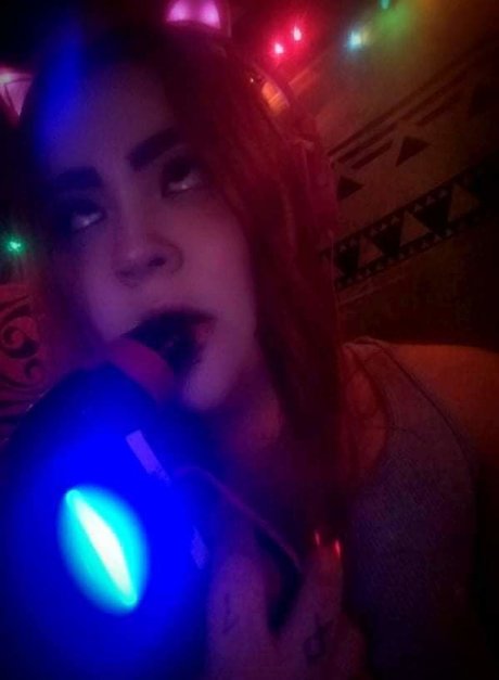 Paige Parker adult model pictures