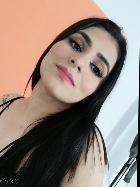 Alana Moretti perfect star photo