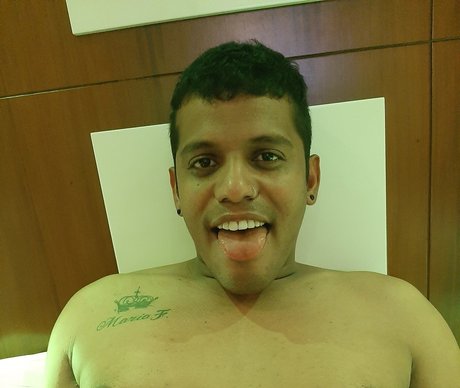 Alberth uzcategui model nude images