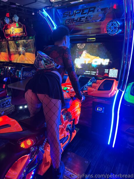 Peter Bread model pornographic picture