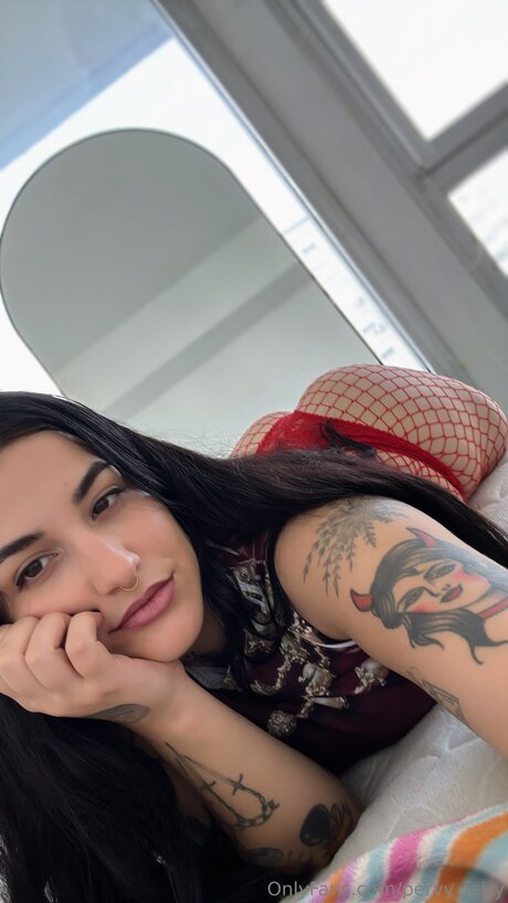 Pervy Fairy porn model photo