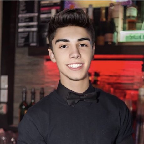 Oliver Knarf model pornographic pics