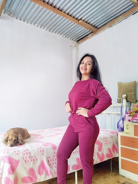 Angela Rojas model hd archive