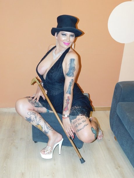 PERLA ROSANA LOPEZ nude model img