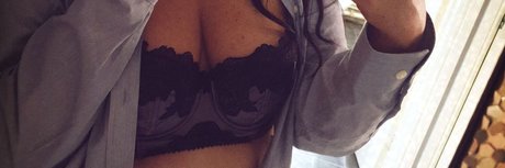 PeggingWife star sexy images