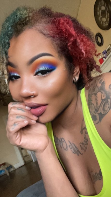 PeanutCream porn model galleries