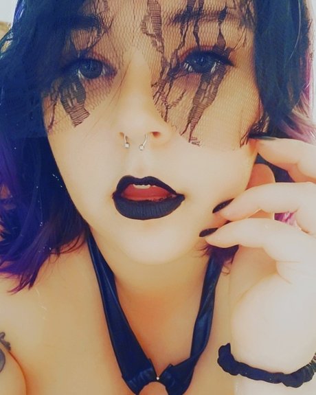 Peachy Free sexy star images