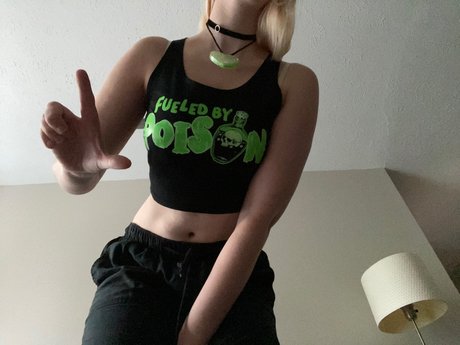 Peachy Penny pornstar nice images