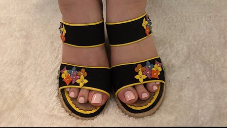 Summer Hills model beautiful galleries