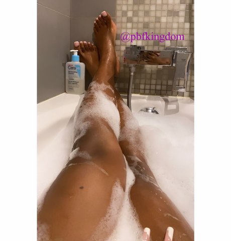 Pretty Black Feet pornstar hot pictures