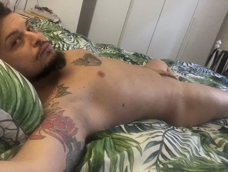 Pavona model beautiful pic