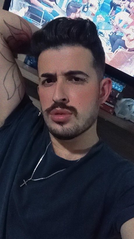 Paulinho Henrique hd star photos