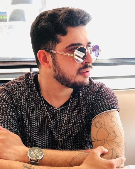 Paulinho Henrique star hd pictures