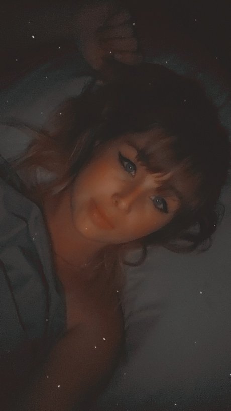 Anya Rowen star porn pics