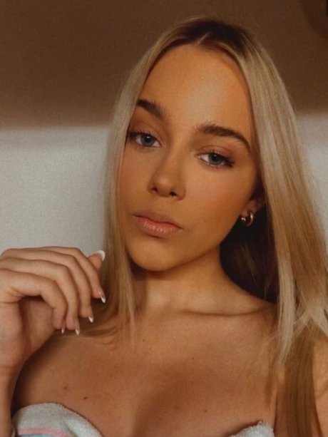 Nikola Bajkov_ model hot photo