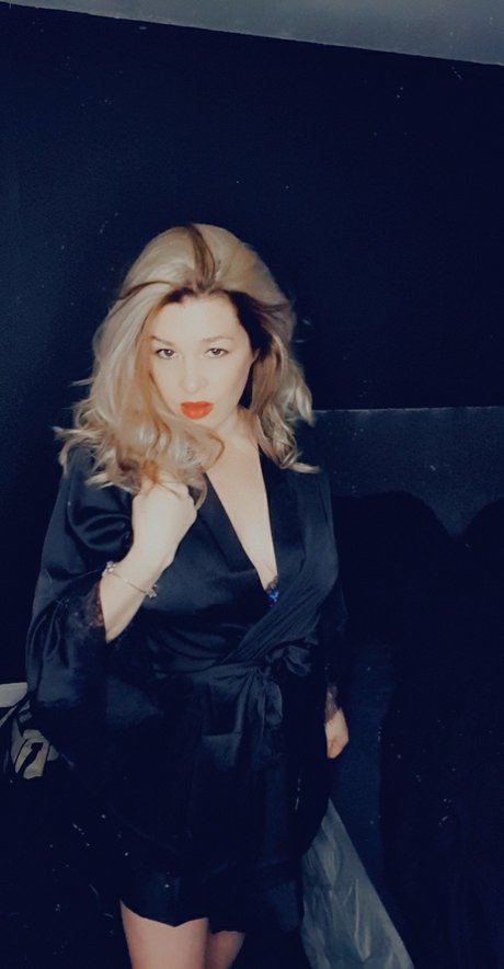 Excuseme miss top actress picture