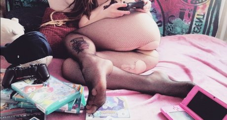 pink paranoia_ adult star pic