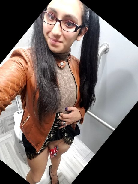 Pinkflower12 art model image