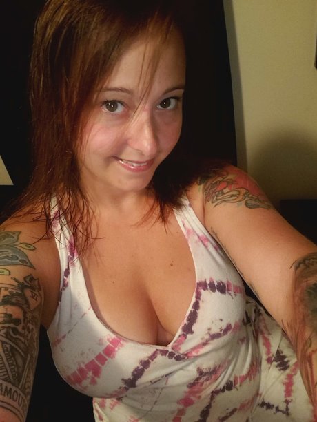 Evangeline Eve V pornstar nude photos