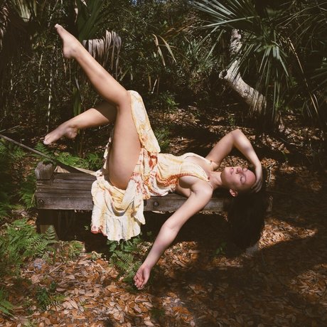 KendellFawn sexy model image