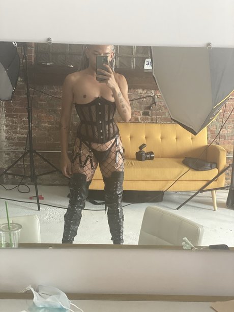 Pussy Sweet Like Honey star nice pics