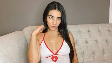 Zara Valli model art photos