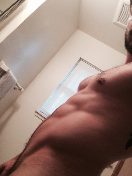 PMUW model pornographic photo