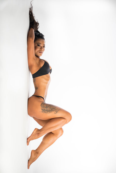 Chompy model sex photos