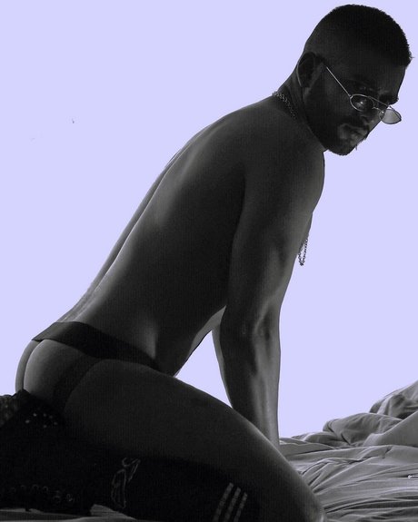 Cristhian Bayona pretty model pic