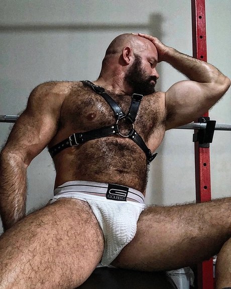 Choloso model free img