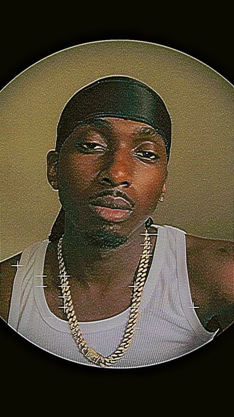 Quan Quan model top picture