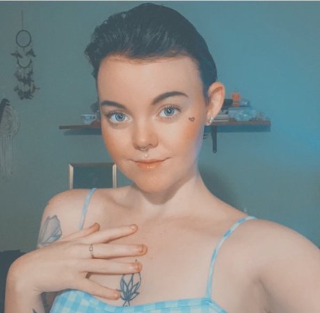 Pixie Mai high quality model gallery