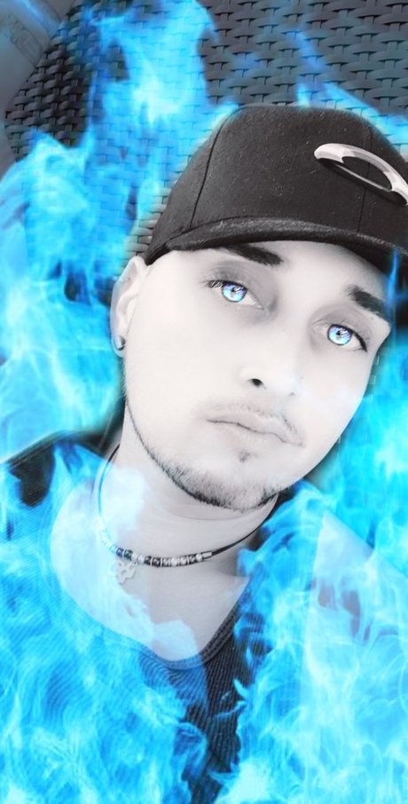 Daddynred model pretty photos