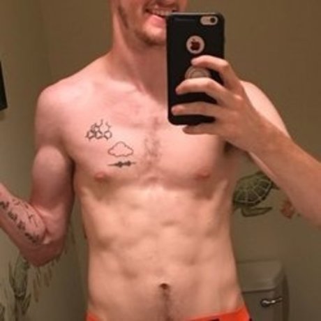 Chris Taylor nice star pics