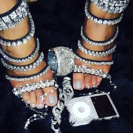 PrettywickeddFootFetishes model exclusive images