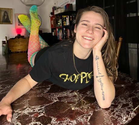 Pooh Peaches top pornstar picture