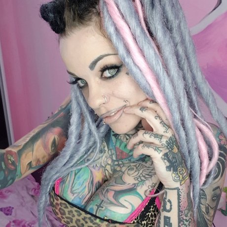 Poli Bobeva model art images