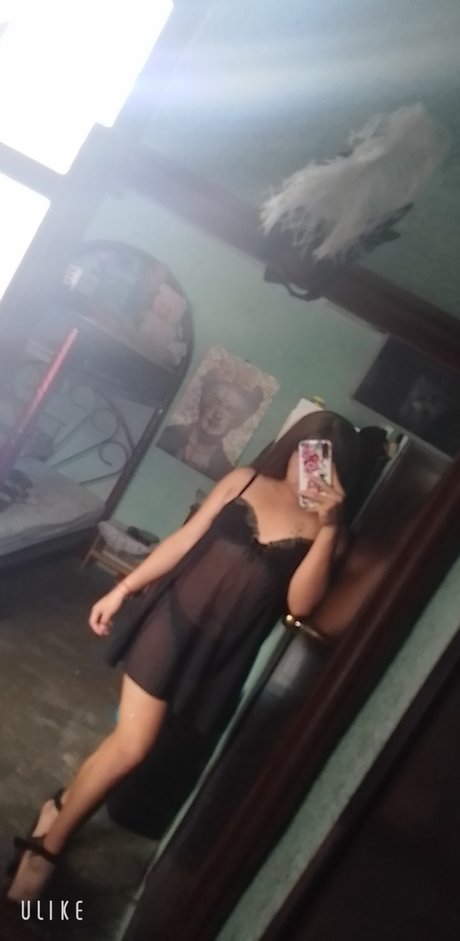 Poleth_ adult model gallery